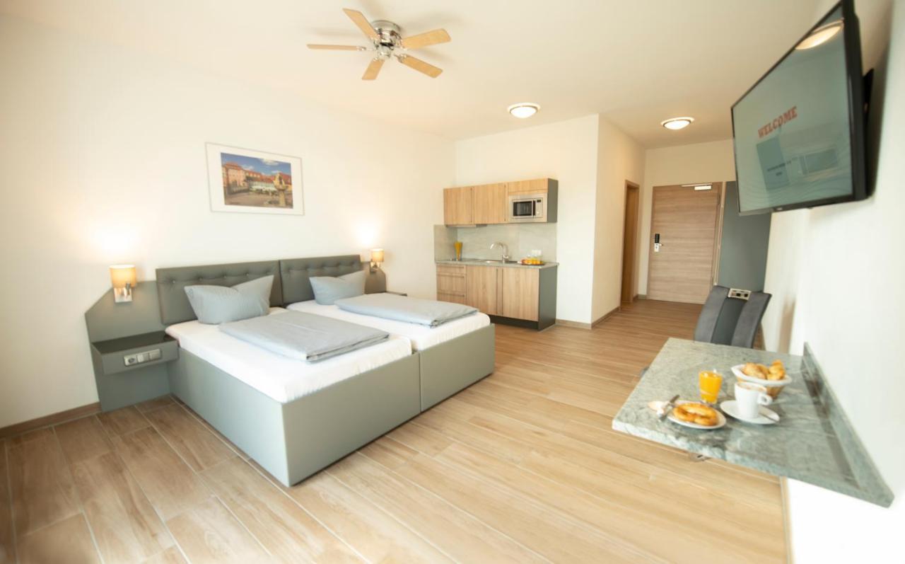 Stadthotel Donauwörth מראה חיצוני תמונה