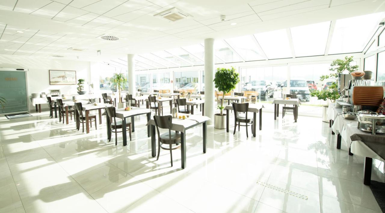 Stadthotel Donauwörth מראה חיצוני תמונה