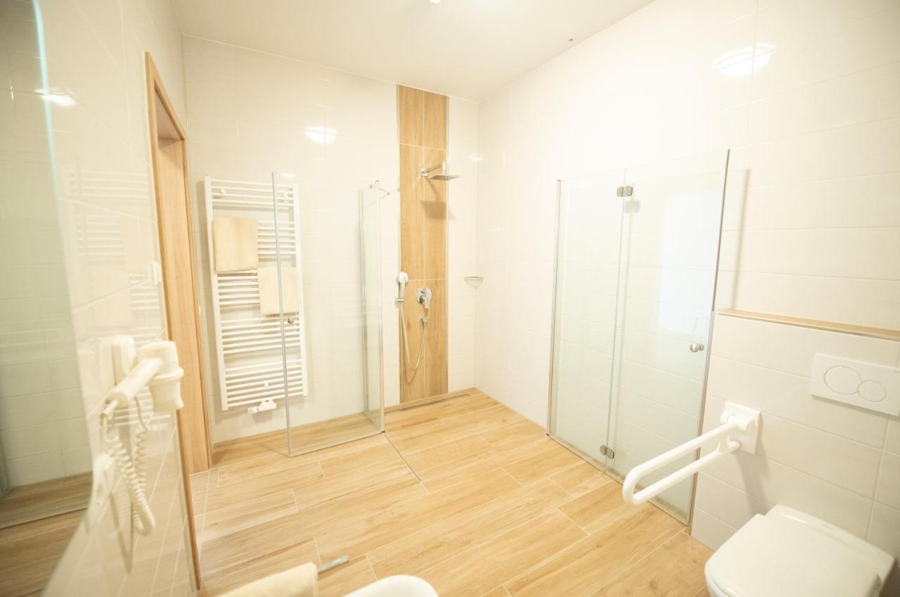 Stadthotel Donauwörth מראה חיצוני תמונה